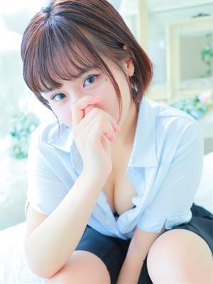 市原　じゅり（20歳） NADIA神戸店