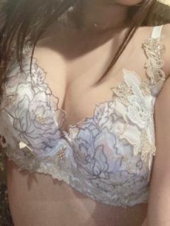 麻倉　ゆり（24歳） 大阪出張性感エステ　マイドリーム