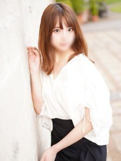 葉山せな（23歳）