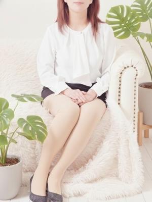 山田唯(30歳) アロマガーデン東京