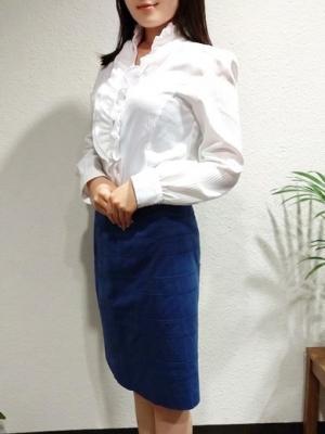 吉岡さな（25歳） アロマガーデン東京