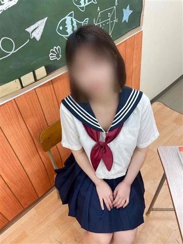 ゆいな(24歳) レッスンワン沖縄校