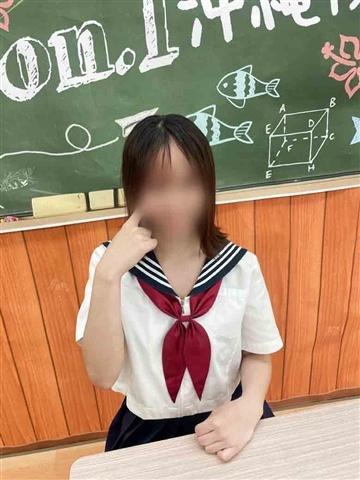 らな(19歳) レッスンワン沖縄校