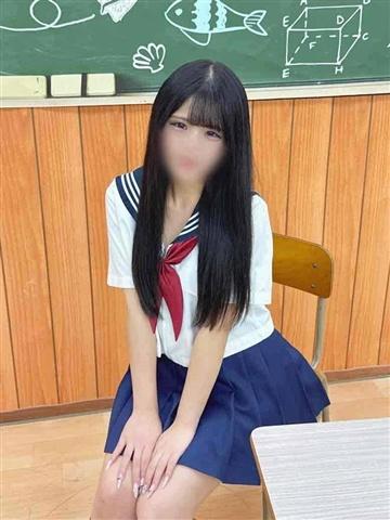 ゆい(21歳) レッスンワン沖縄校