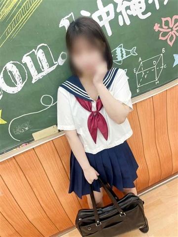 ゆいな(24歳) レッスンワン沖縄校