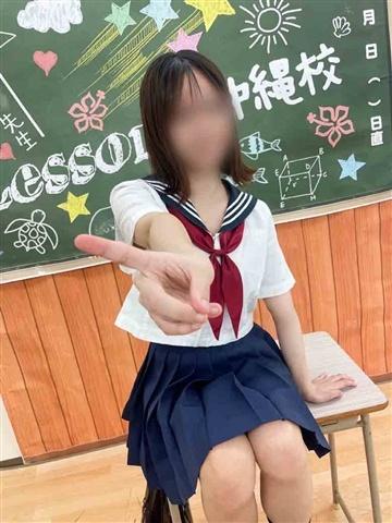 らな(19歳) レッスンワン沖縄校