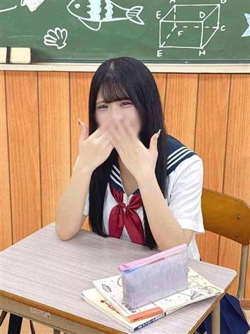 ゆい(21歳) レッスンワン沖縄校