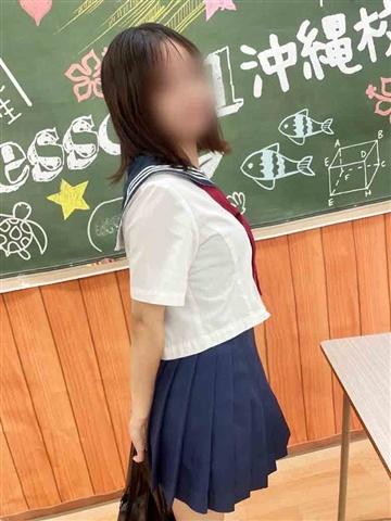 らな(19歳) レッスンワン沖縄校