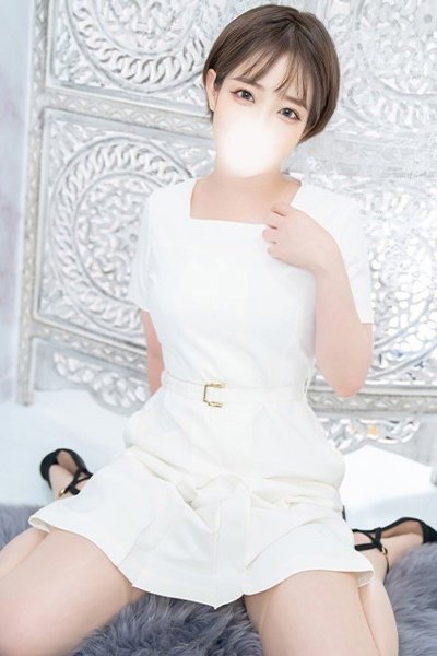 榎下いちか(28歳) 池袋㊙エステ~フル勃起~