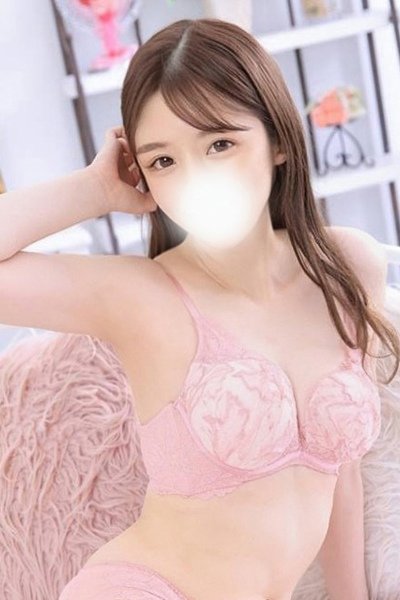早坂うらら(27歳) 池袋㊙エステ~フル勃起~