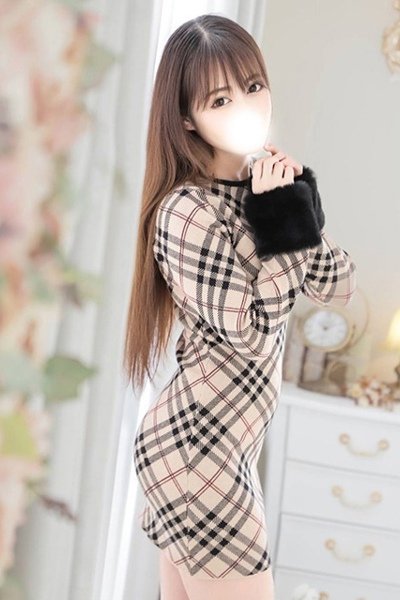 渡辺美波(28歳) 池袋㊙エステ~フル勃起~