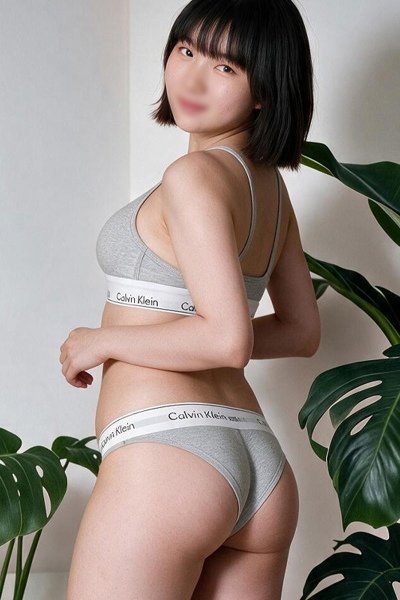 なつみ（19歳） 密着スポコス倶楽部